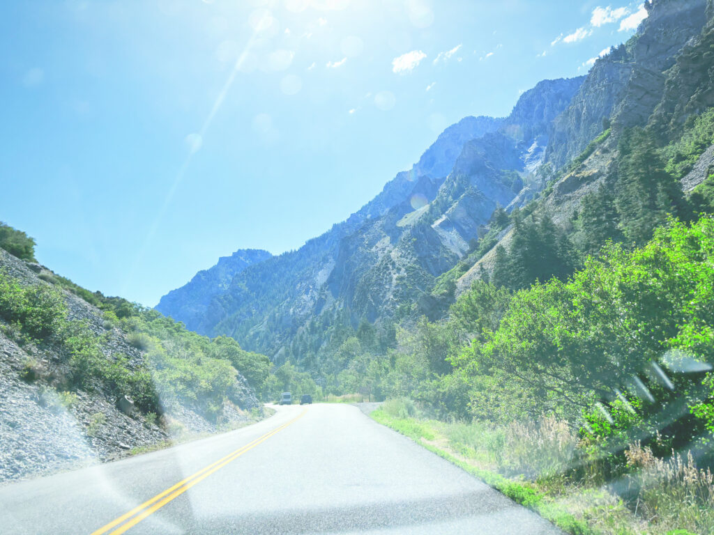 アメリカユタ州ティンパノゴス洞窟国立記念地Timpanogos Cave National Monument見どころ魅力トレイル・ハイキングモデルコース日本人観光