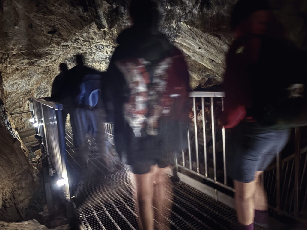 アメリカユタ州ティンパノゴス洞窟国立記念地Timpanogos Cave National Monument見どころ魅力トレイル・ハイキングモデルコース日本人観光