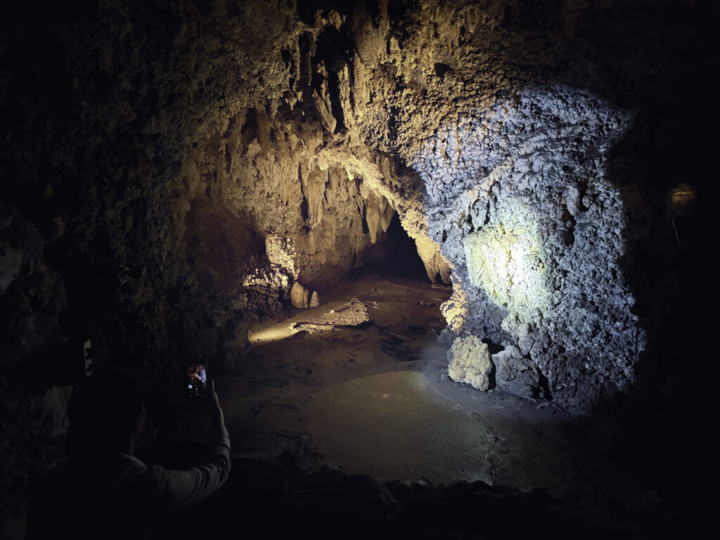 アメリカユタ州ティンパノゴス洞窟国立記念地Timpanogos Cave National Monument見どころ魅力トレイル・ハイキングモデルコース日本人観光