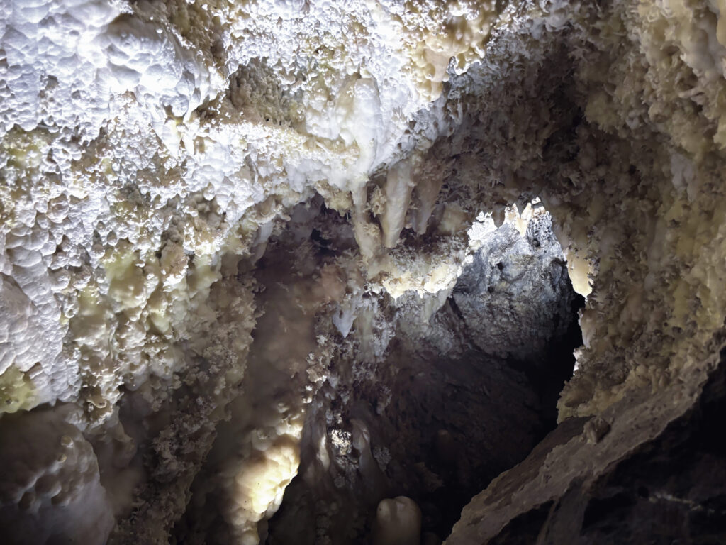 アメリカユタ州ティンパノゴス洞窟国立記念地Timpanogos Cave National Monument見どころ魅力トレイル・ハイキングモデルコース日本人観光