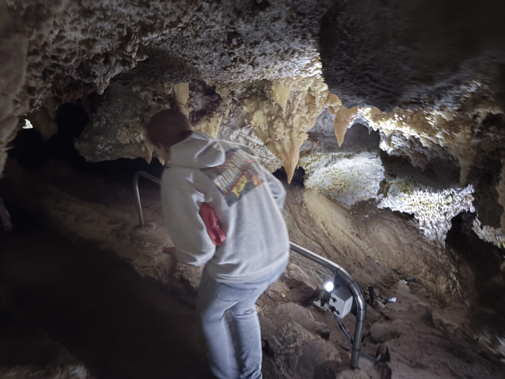 アメリカユタ州ティンパノゴス洞窟国立記念地Timpanogos Cave National Monument見どころ魅力トレイル・ハイキングモデルコース日本人観光