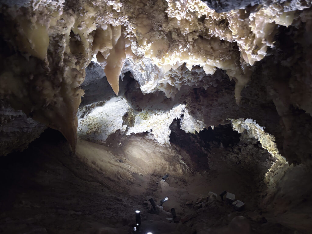 アメリカユタ州ティンパノゴス洞窟国立記念地Timpanogos Cave National Monument見どころ魅力トレイル・ハイキングモデルコース日本人観光