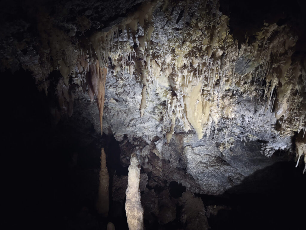 アメリカユタ州ティンパノゴス洞窟国立記念地Timpanogos Cave National Monument見どころ魅力トレイル・ハイキングモデルコース日本人観光