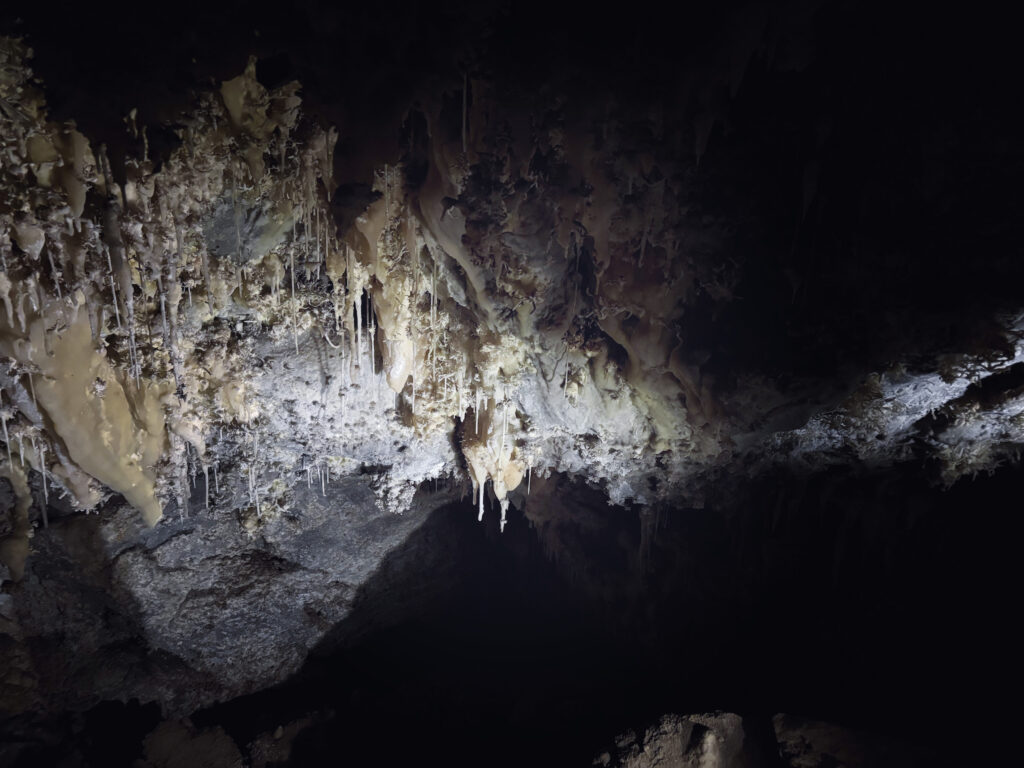 アメリカユタ州ティンパノゴス洞窟国立記念地Timpanogos Cave National Monument見どころ魅力トレイル・ハイキングモデルコース日本人観光