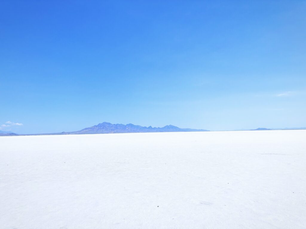 アメリカユタ州ボンネビルソルトフラッツBonneville Salt Flats見どころ魅力日本人観光