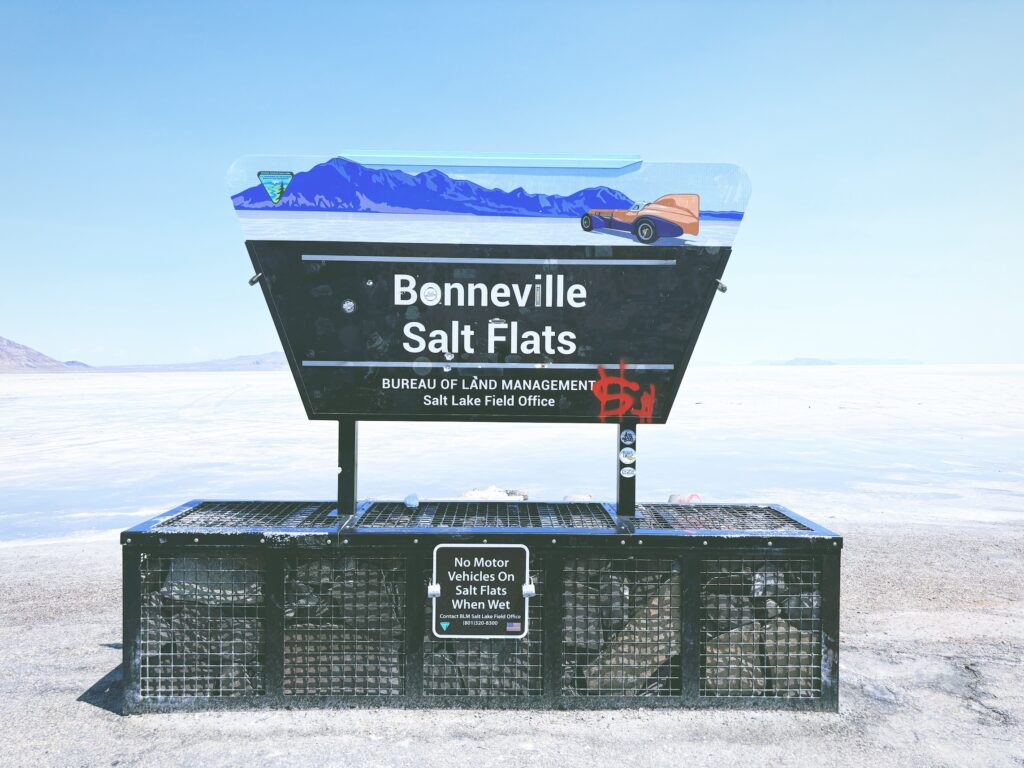 アメリカユタ州ボンネビルソルトフラッツBonneville Salt Flats見どころ魅力日本人観光