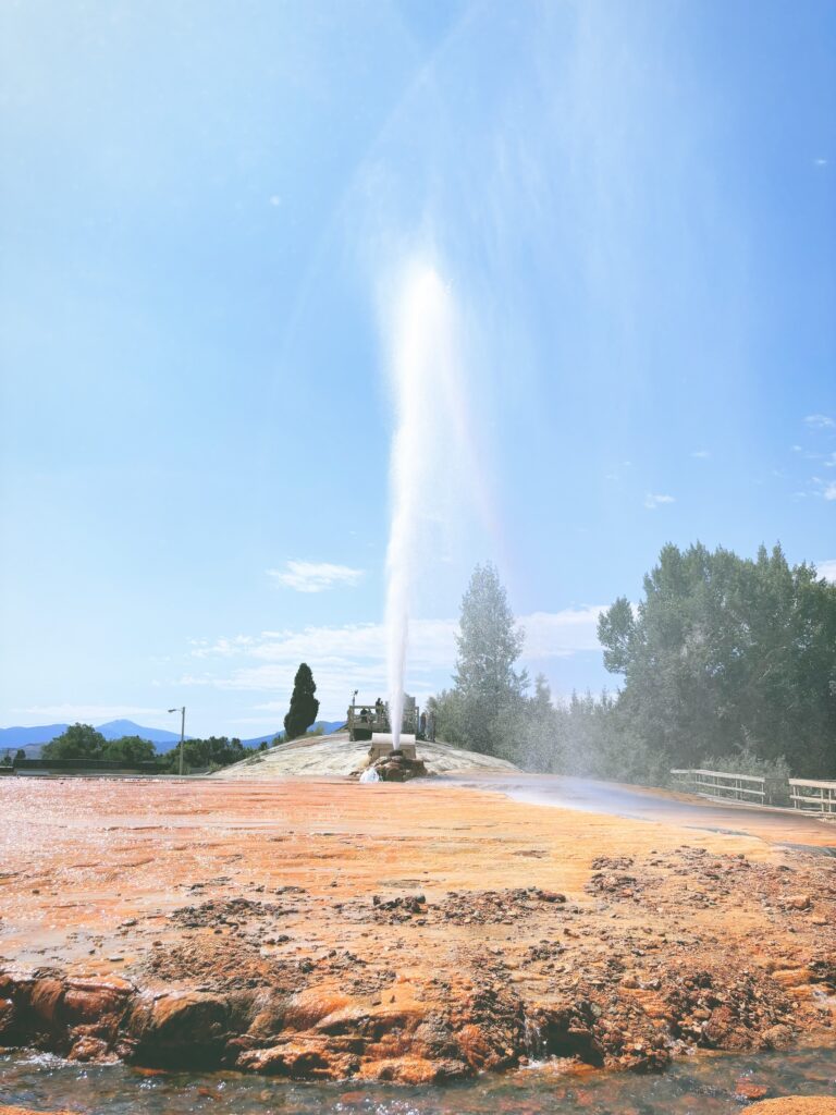 アメリカアイダホ州ガイザーパークGeyser Park見どころ魅力日本人観光