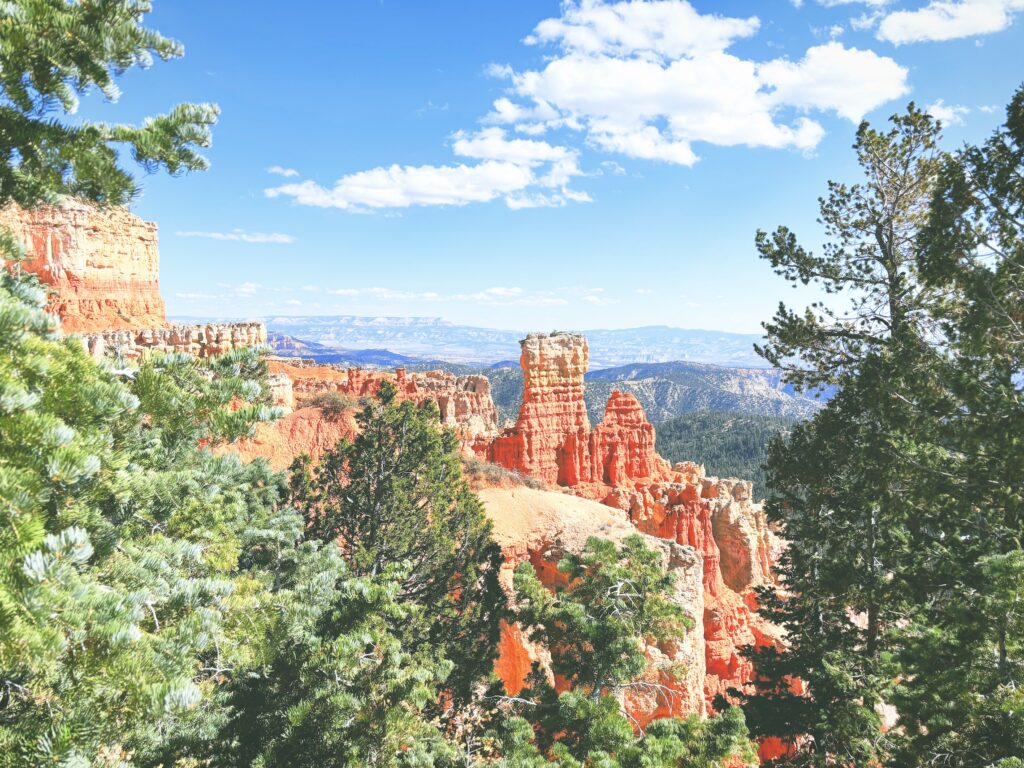 アメリカユタ州ブライスキャニオン国立公園Bryce Canyon National Park見どころ魅力トレイル・ハイキングモデルコース日本人観光