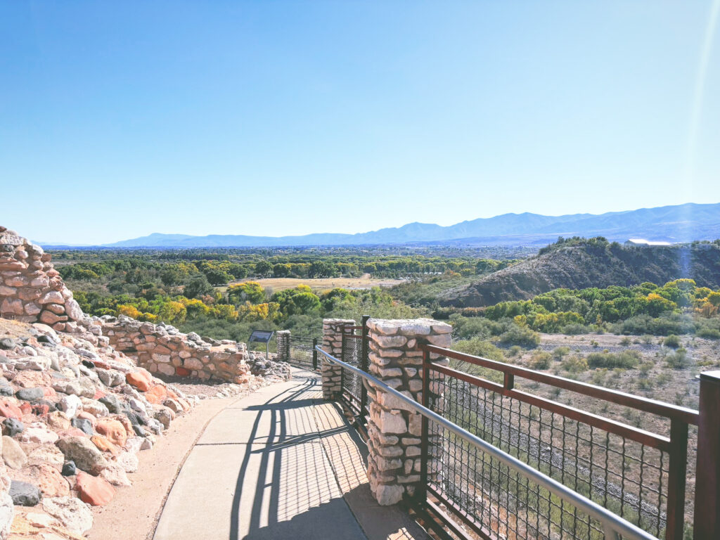 アメリカアリゾナ州ツジグート国定公園Tuzigoot National Monument見どころ魅力トレイル・ハイキングモデルコース日本人観光