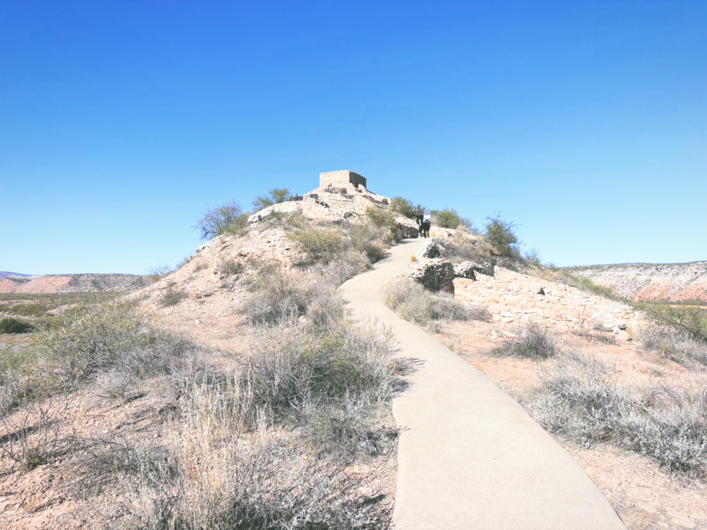 アメリカアリゾナ州ツジグート国定公園Tuzigoot National Monument見どころ魅力トレイル・ハイキングモデルコース日本人観光