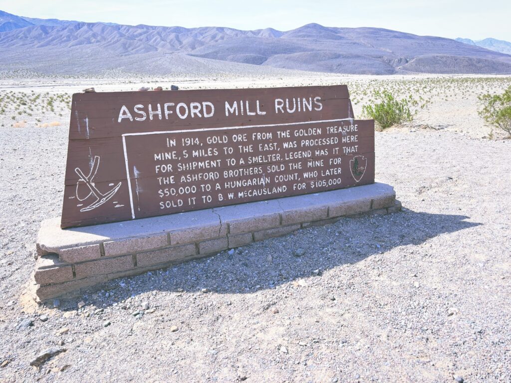 アメリカカリフォルニア州ネバダ州デスバレー国立公園Death Valley National Park見どころ魅力トレイル・ハイキングモデルコース日本人観光