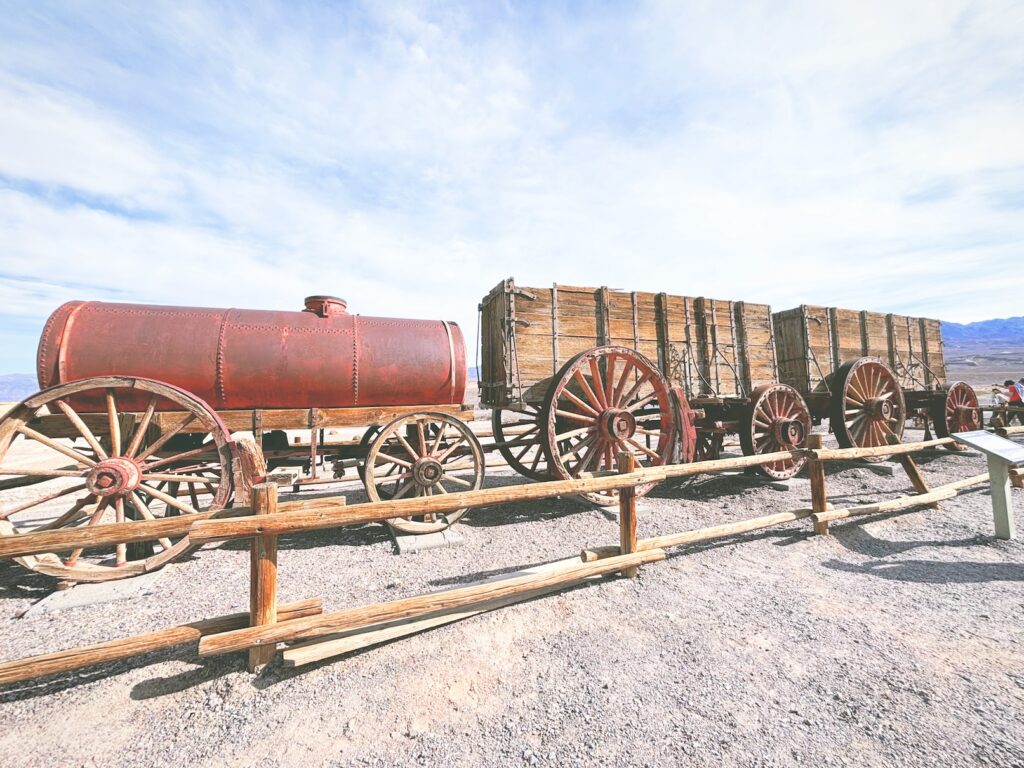 アメリカカリフォルニア州ネバダ州デスバレー国立公園Death Valley National Park見どころ魅力トレイル・ハイキングモデルコース日本人観光