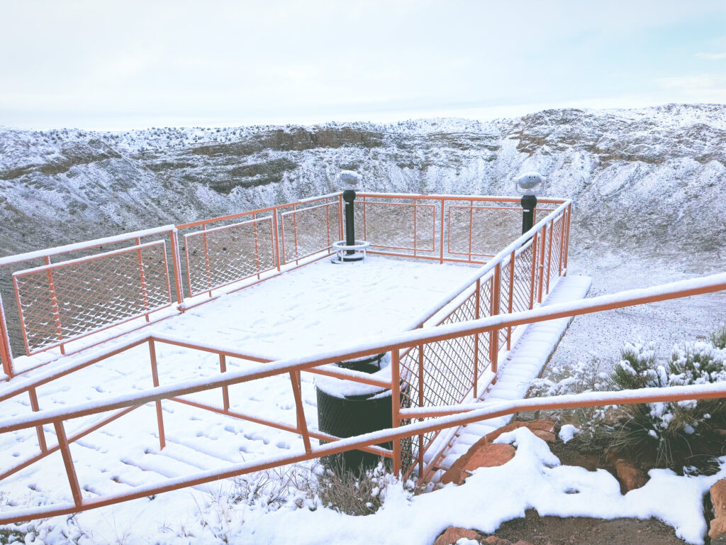 アメリカアリゾナ州メテオクレーターMeteor Crater Natural Landmark見どころ魅力トレイル・ハイキングモデルコース日本人観光
