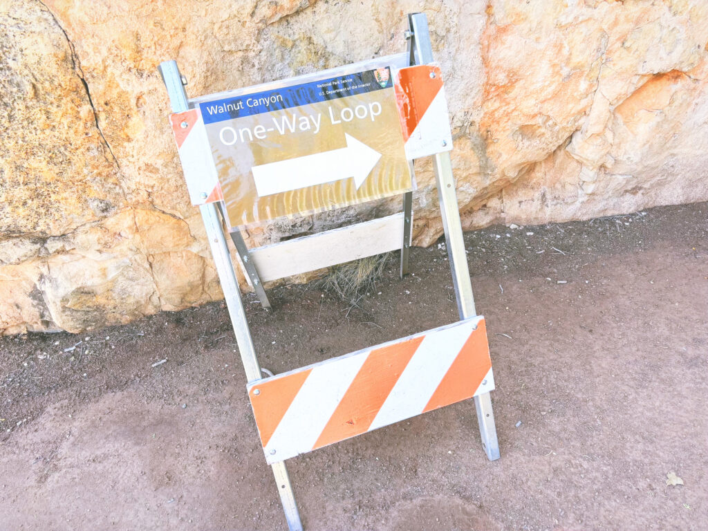 アメリカアリゾナ州ウォルナットキャニオン国定公園Walnut Canyon National Monument見どころ魅力トレイル・ハイキングモデルコース日本人観光