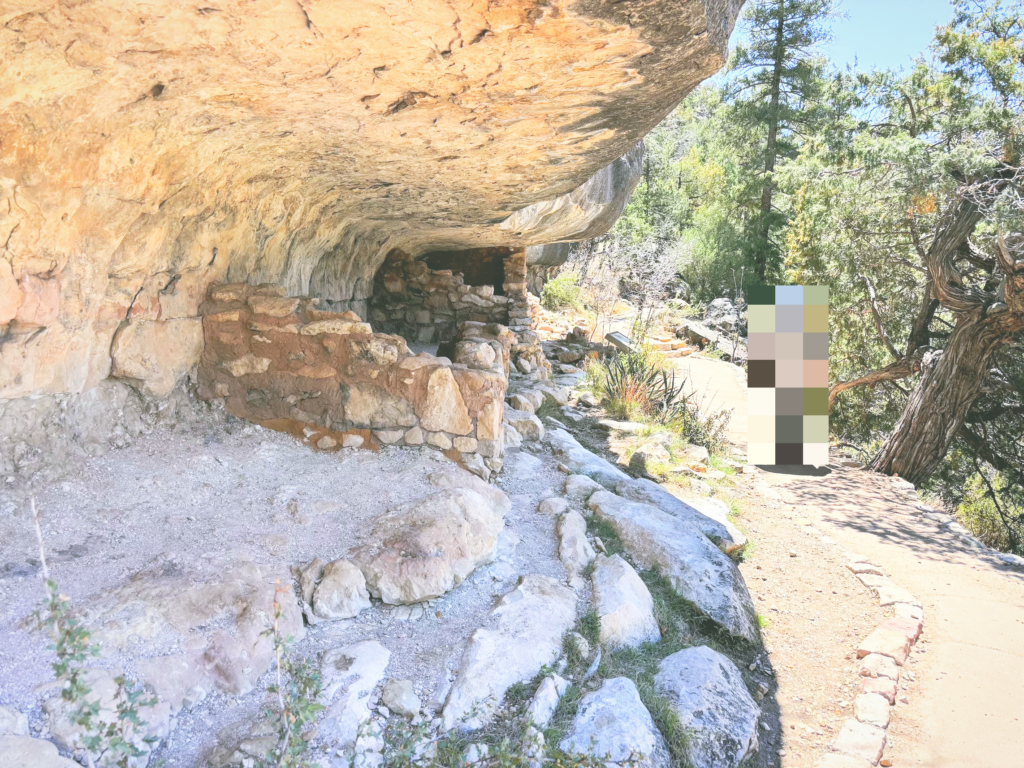 アメリカアリゾナ州ウォルナットキャニオン国定公園Walnut Canyon National Monument見どころ魅力トレイル・ハイキングモデルコース日本人観光