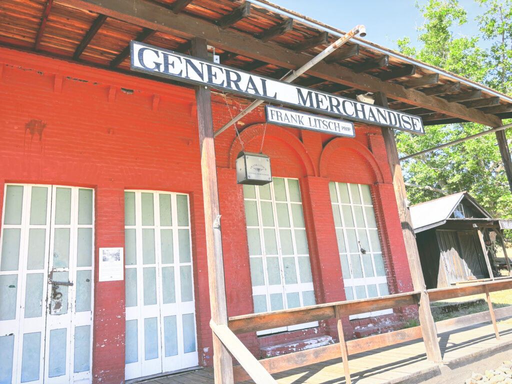 アメリカカリフォルニア州シャスタ州立歴史公園Shasta State Historic Park見どころ魅力トレイル・ハイキングモデルコース日本人観光