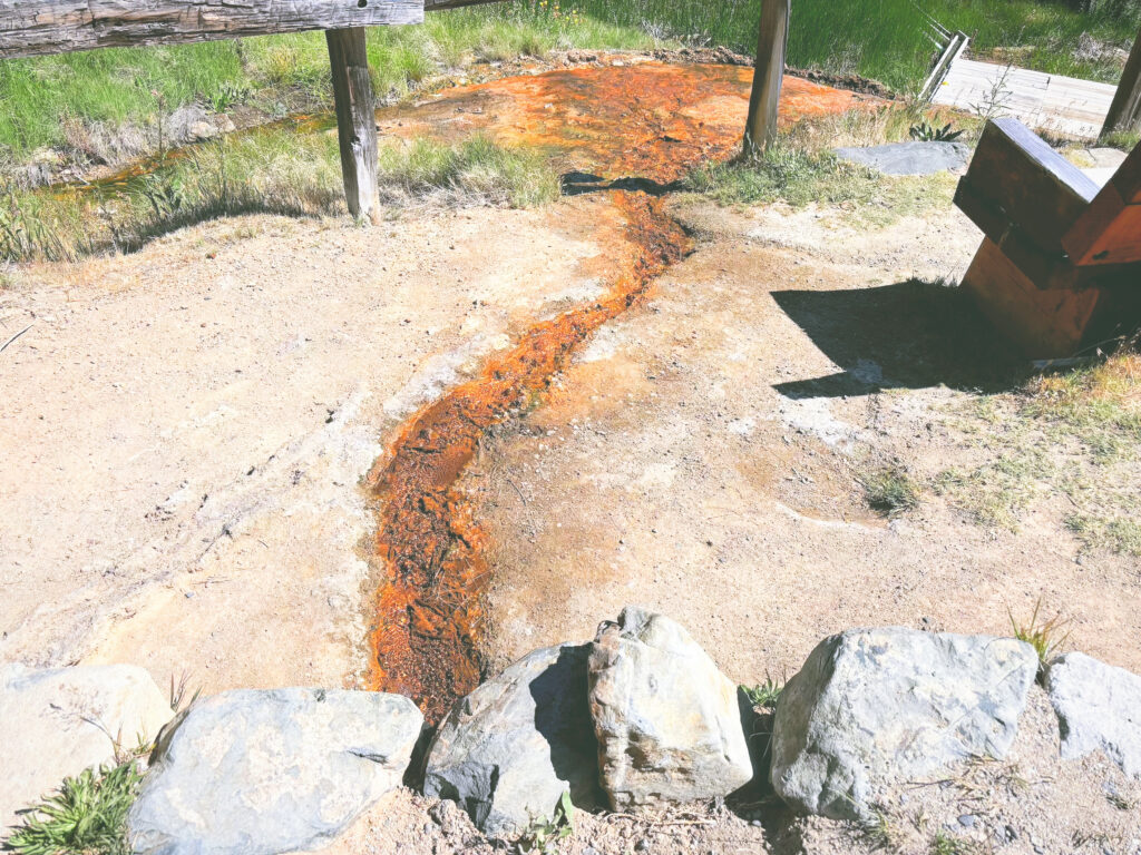 アメリカカリフォルニア州グローバーホットスプリングス州立公園Grover Hot Springs State Park見どころ魅力トレイル・ハイキングモデルコース日本人観光