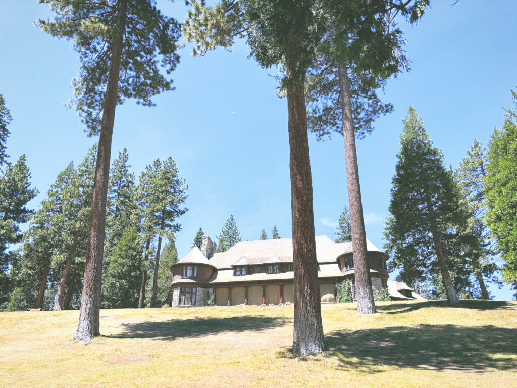 アメリカカリフォルニア州シュガーパインポイント州立公園Ed Z'berg Sugar Pine Point State Park見どころ魅力トレイル・ハイキングモデルコース日本人観光