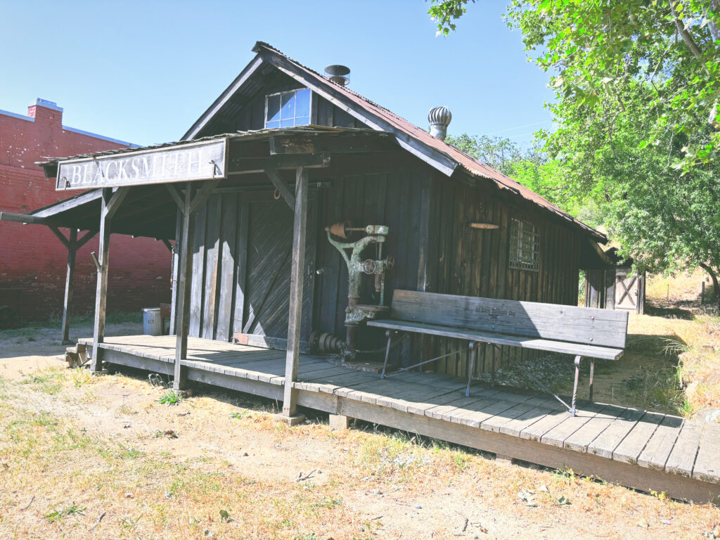 アメリカカリフォルニア州シャスタ州立歴史公園Shasta State Historic Park見どころ魅力トレイル・ハイキングモデルコース日本人観光